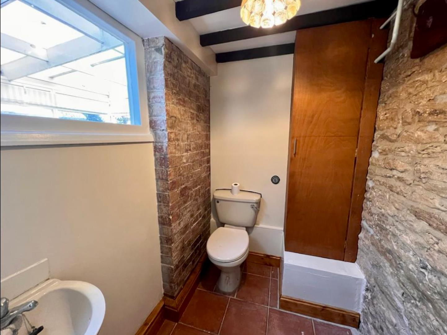 Orchard Hill, Little Billing