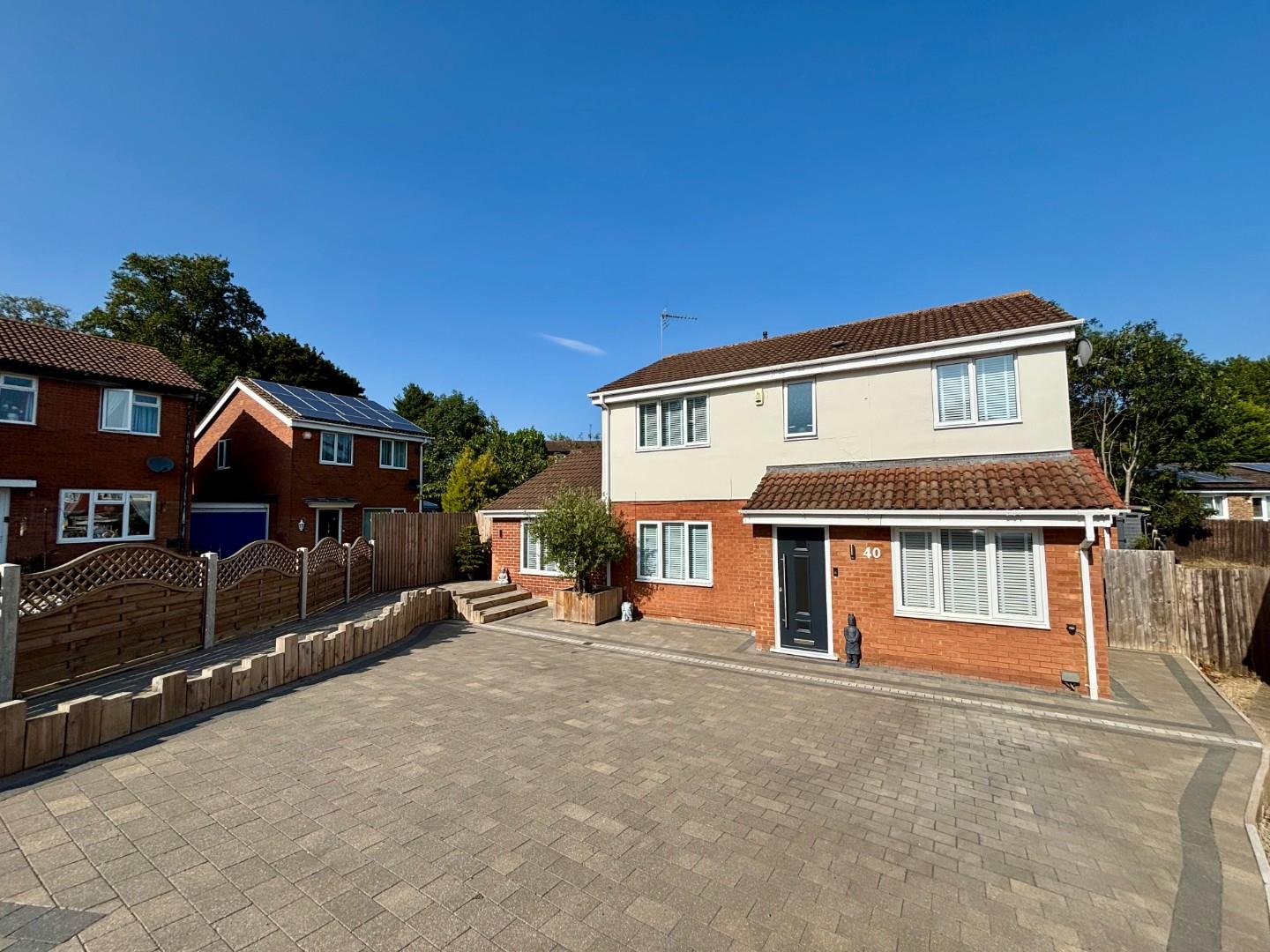 Mapperley Drive, Wakes Meadow