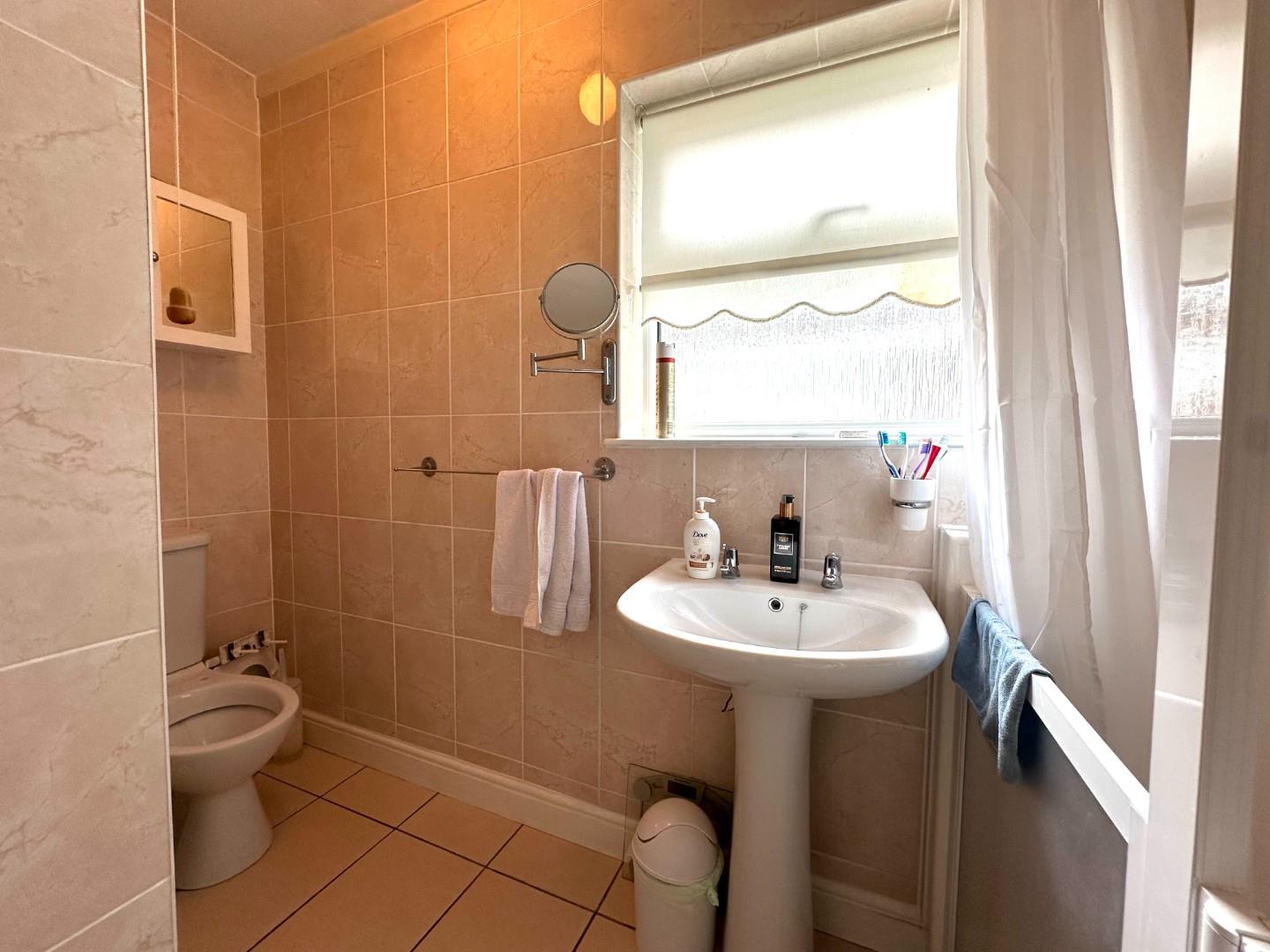 Waypost Court, Lings