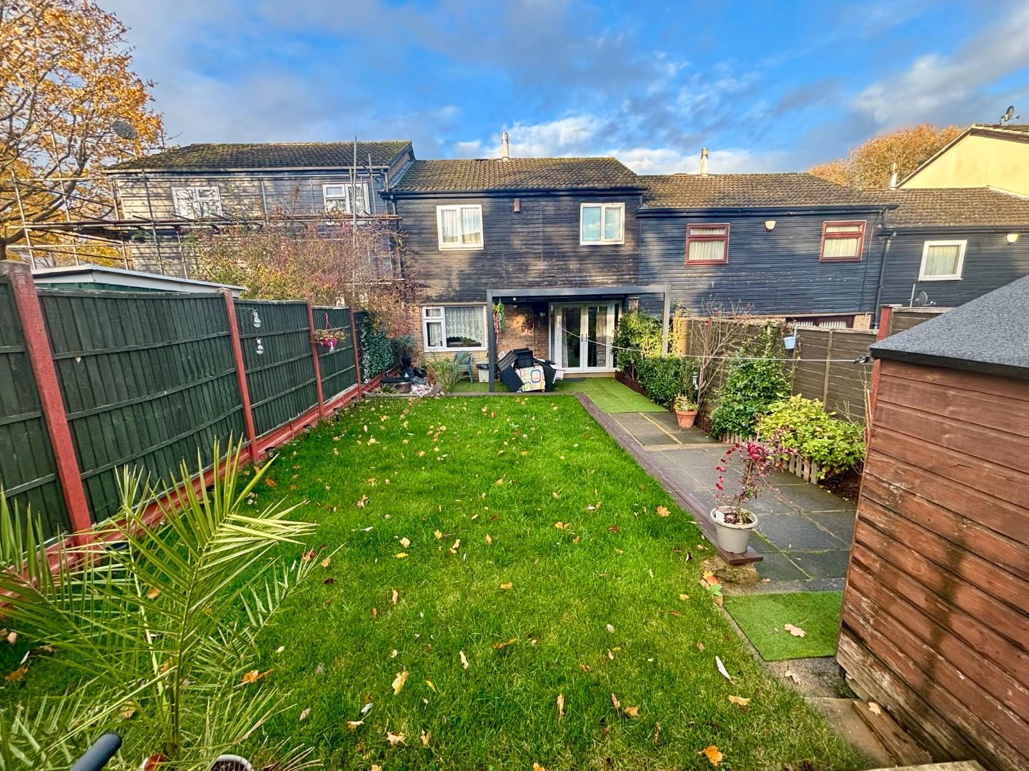 Sidebrook Court, Thorplands