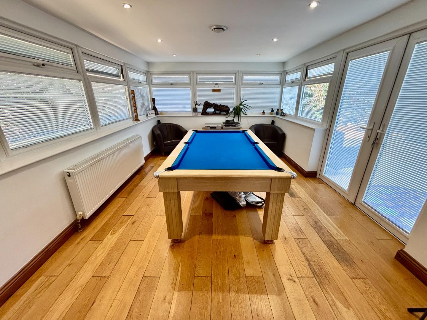 Mapperley Drive, Wakes Meadow