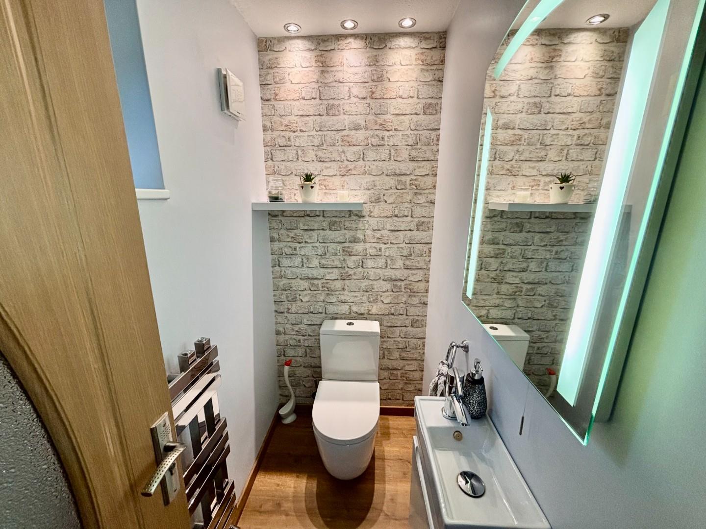 Middlemarch, Woodfields