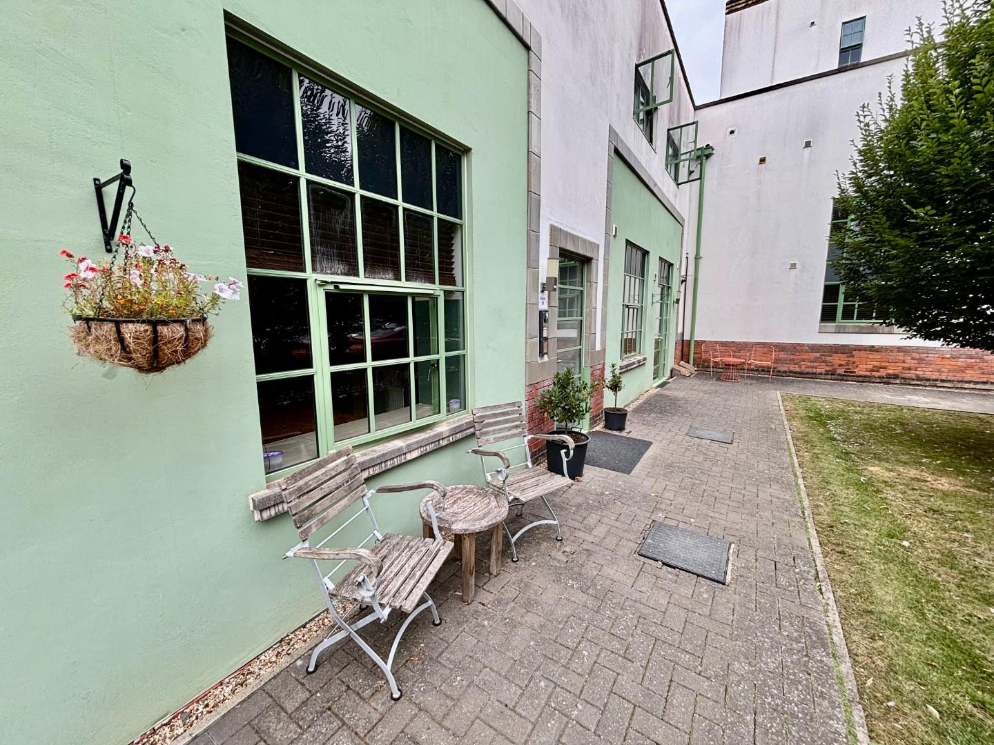 Leatherworks Way, Little Billing