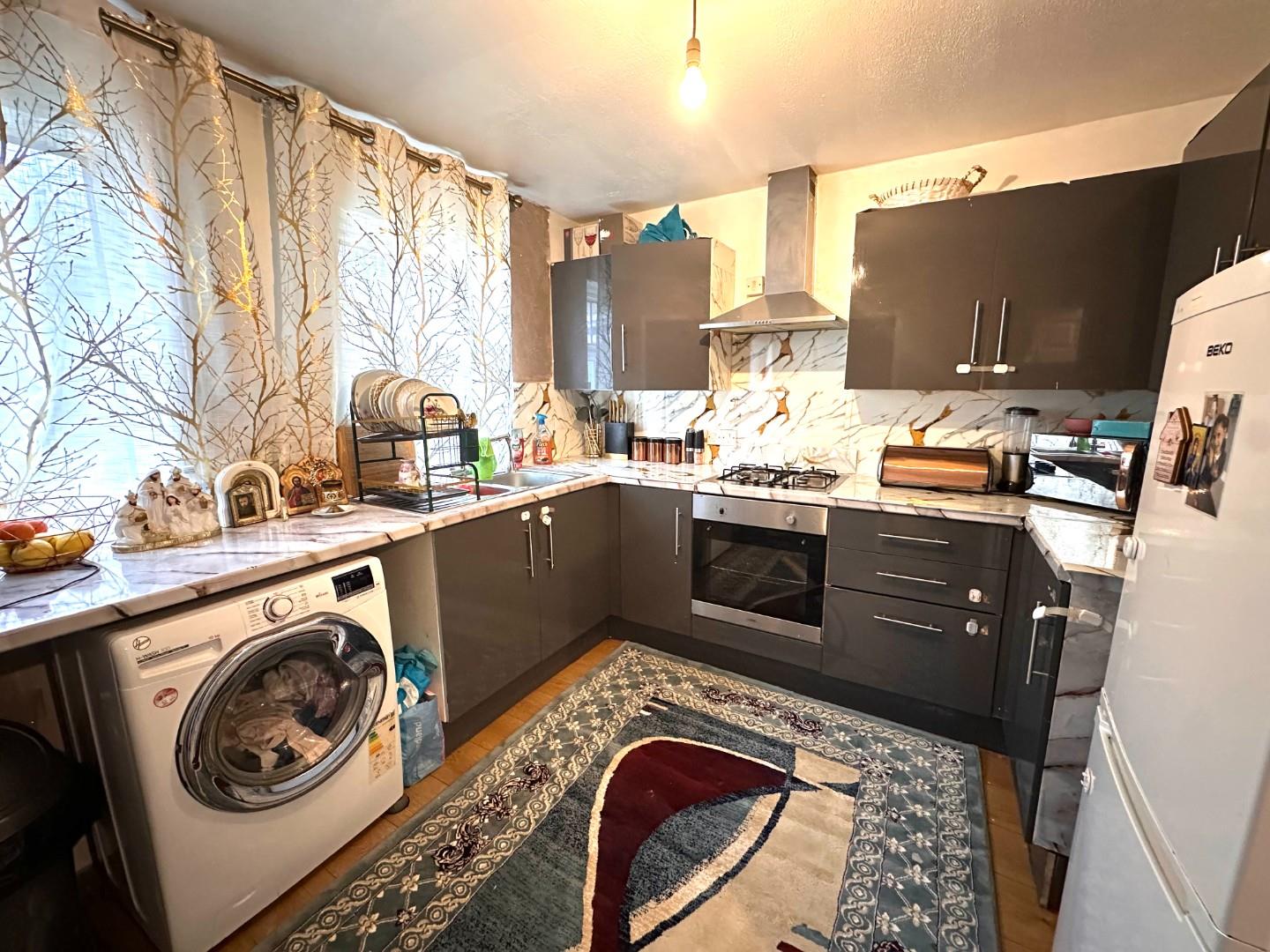 East Paddock Court, Lings