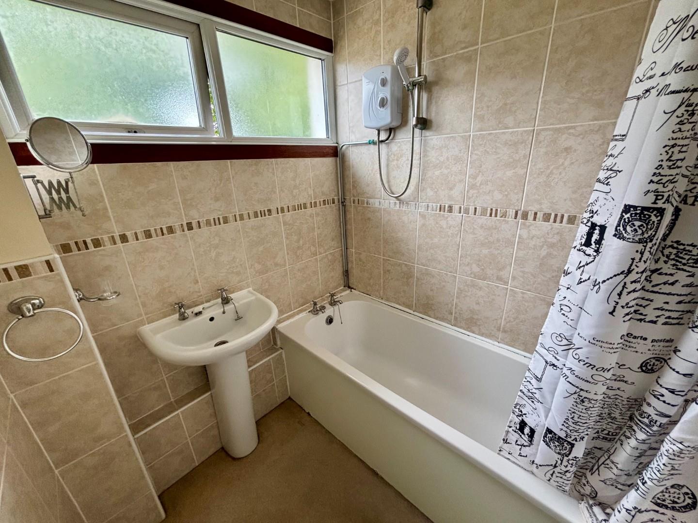 Flaxwell Court, Standens Barn