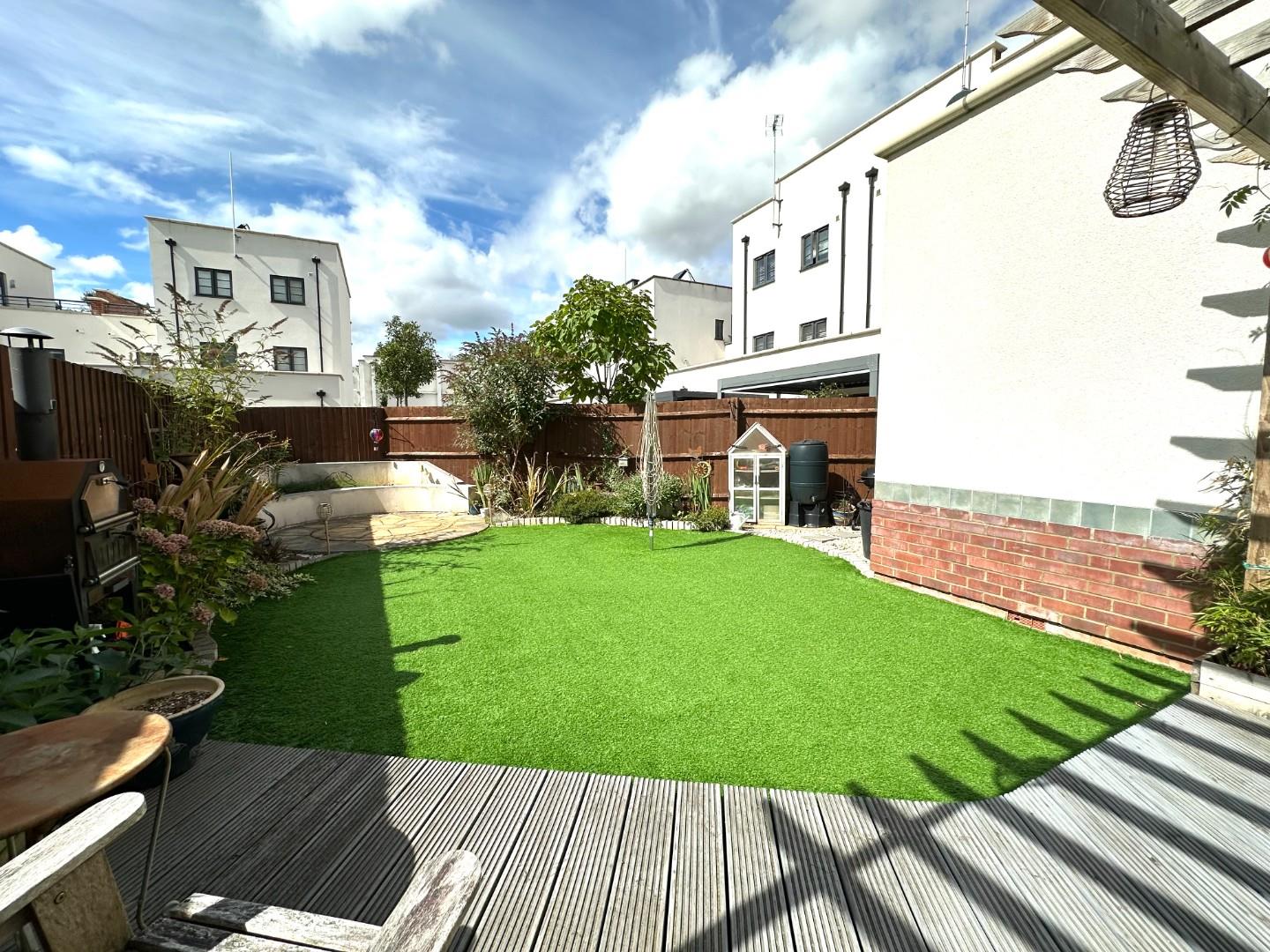 Leatherworks Way, Little Billing