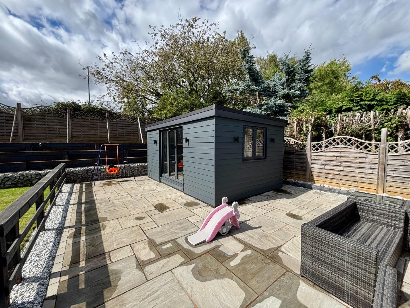 Strawberry Hill, Berrydale