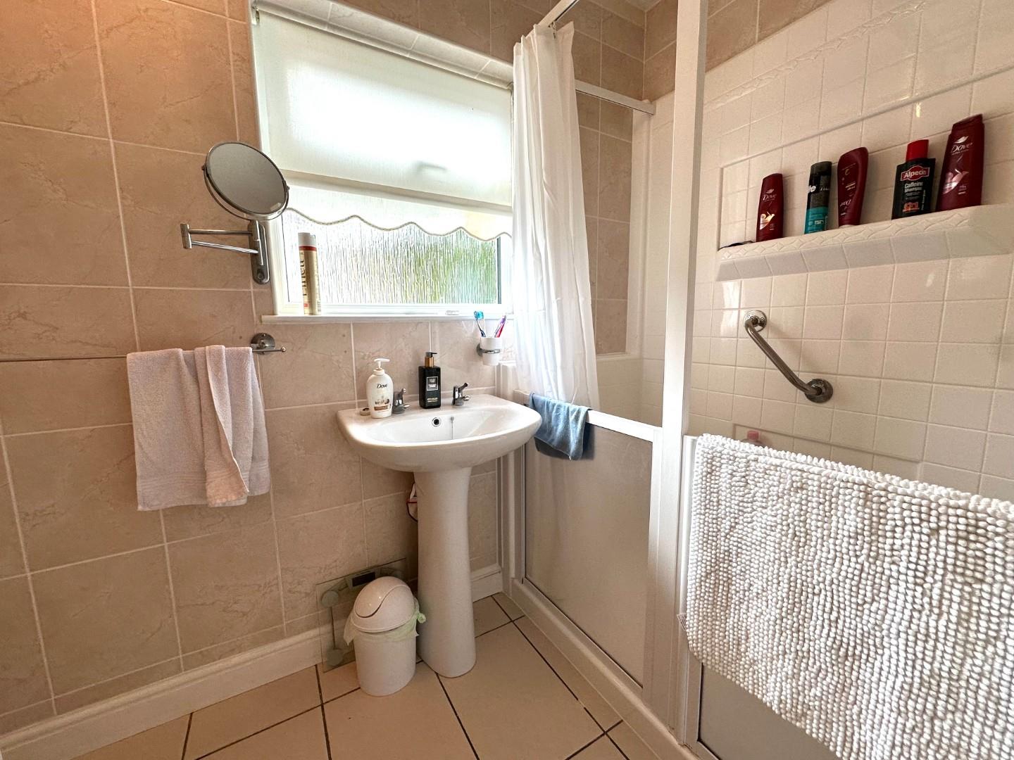 Waypost Court, Lings