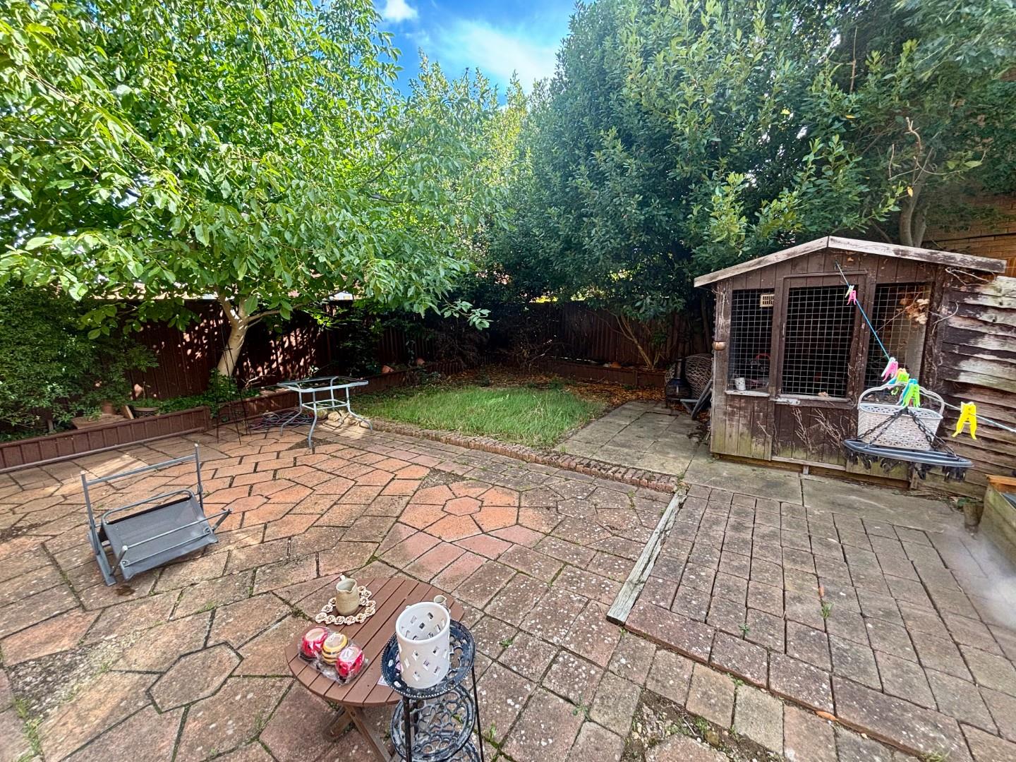 Longford Avenue, Little Billing