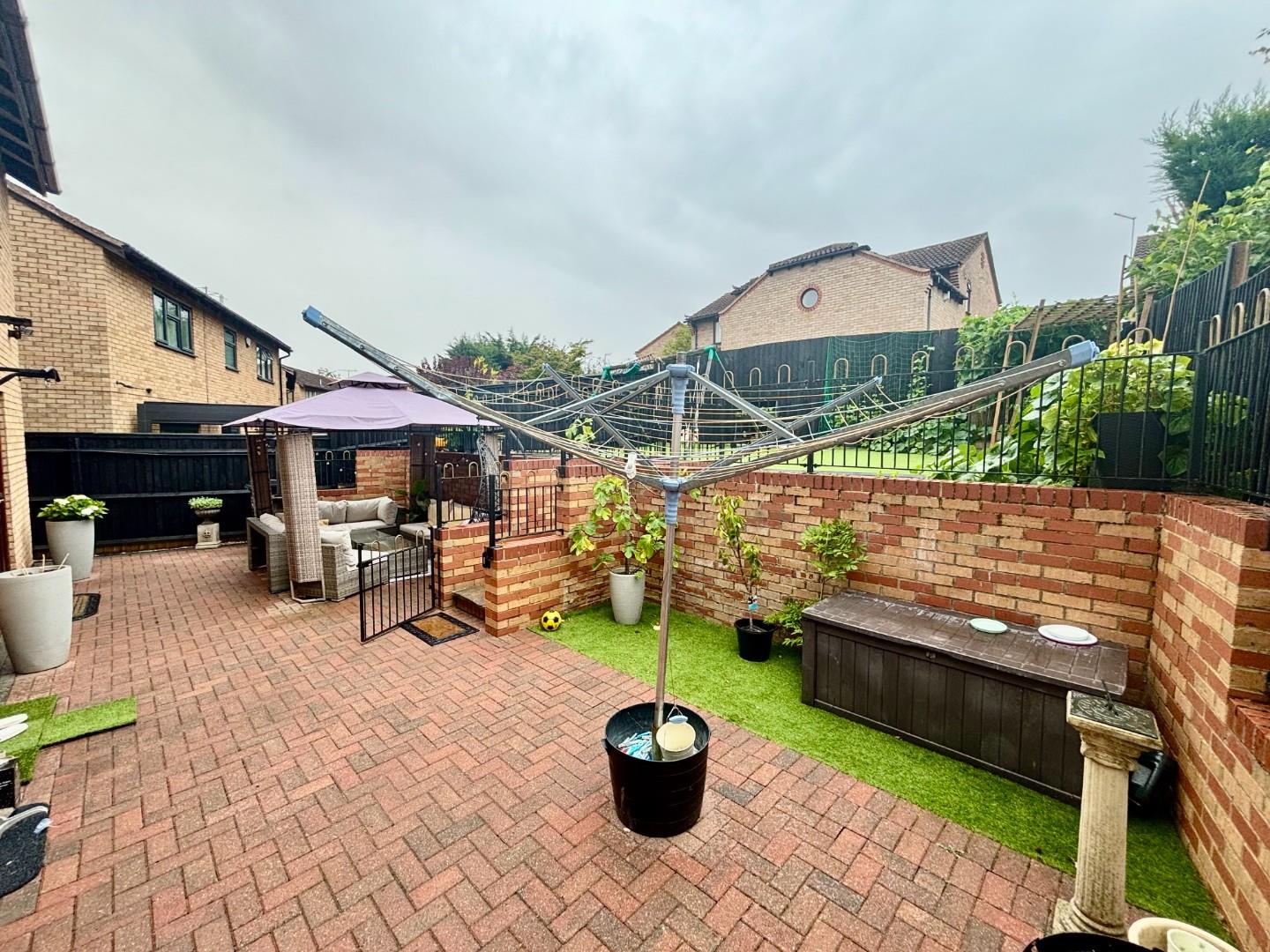 Russet Drive, Little Billing