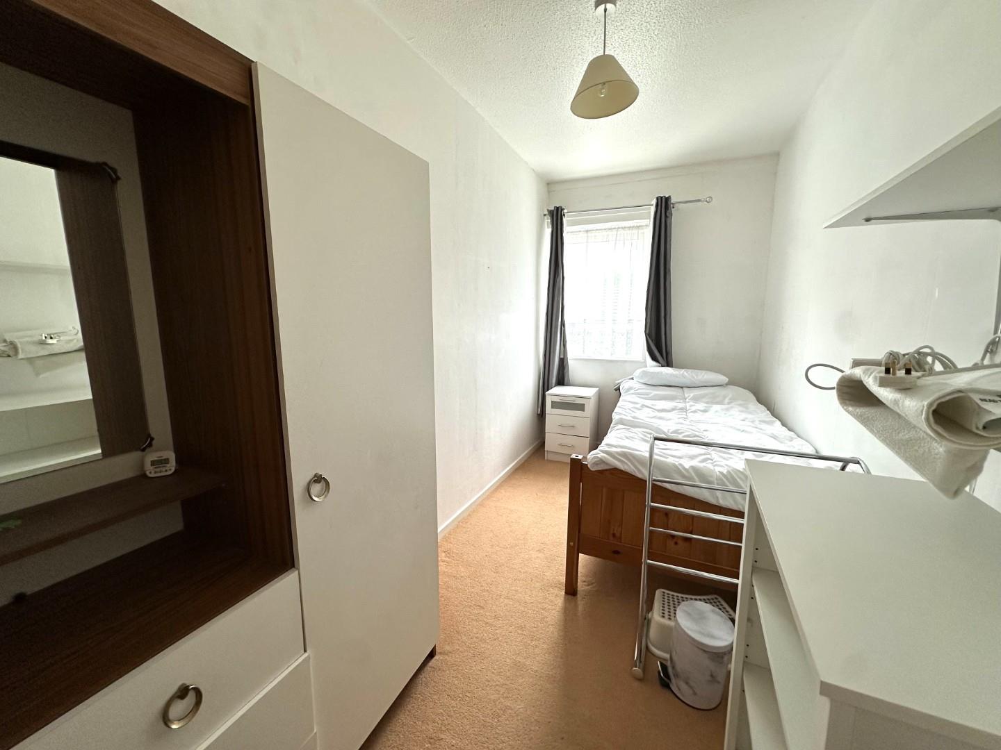 Waypost Court, Lings