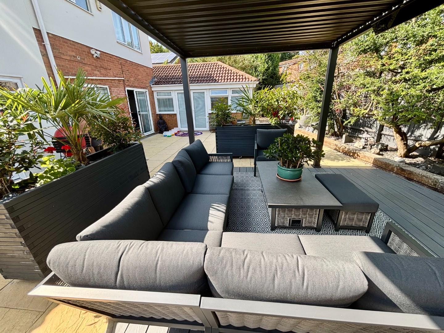 Mapperley Drive, Wakes Meadow