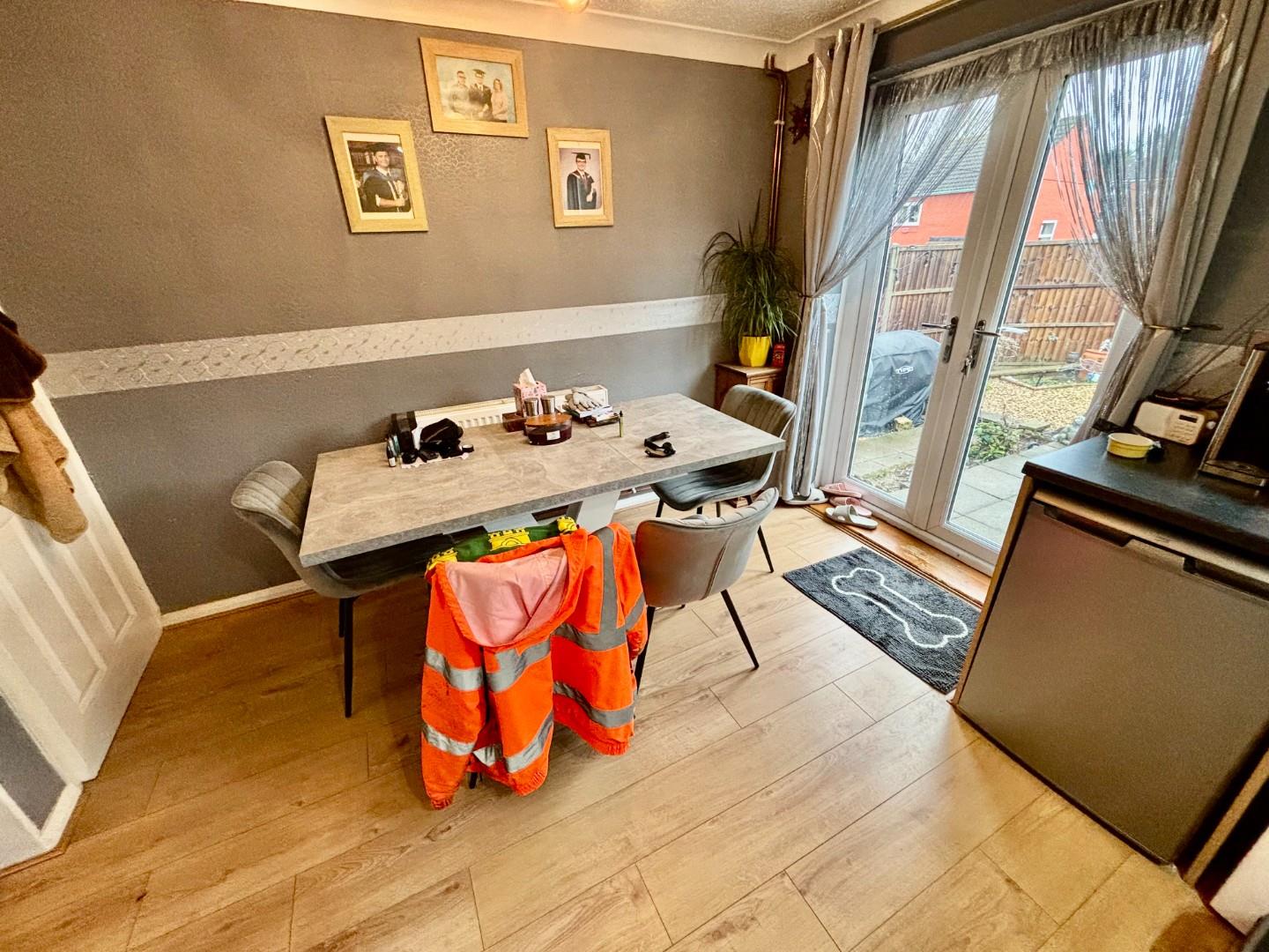 Donellan Green, Southfields