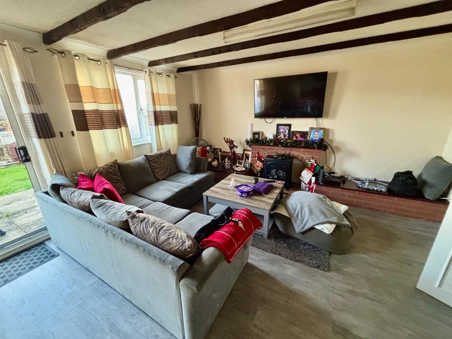 Walledwell Court, Standens Barn