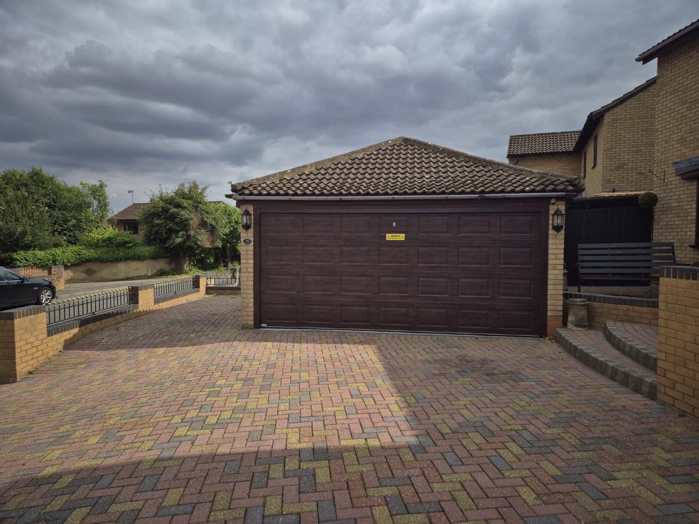 Russet Drive, Little Billing