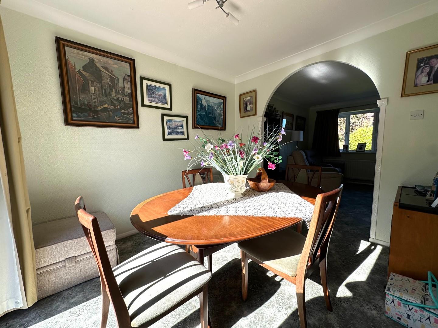 Juniper Court, Berrydale