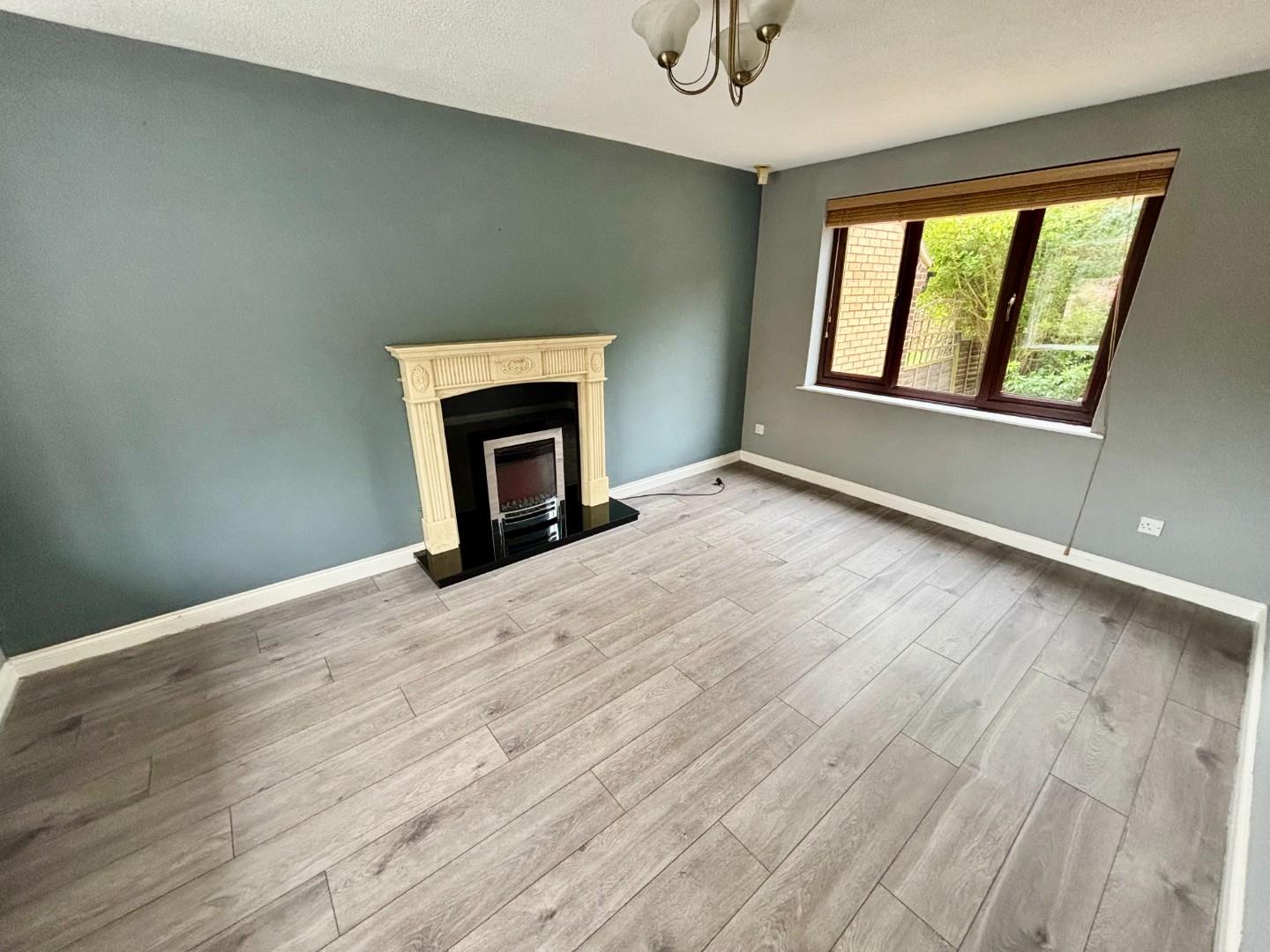 Ecton Park Road, Ecton Brook