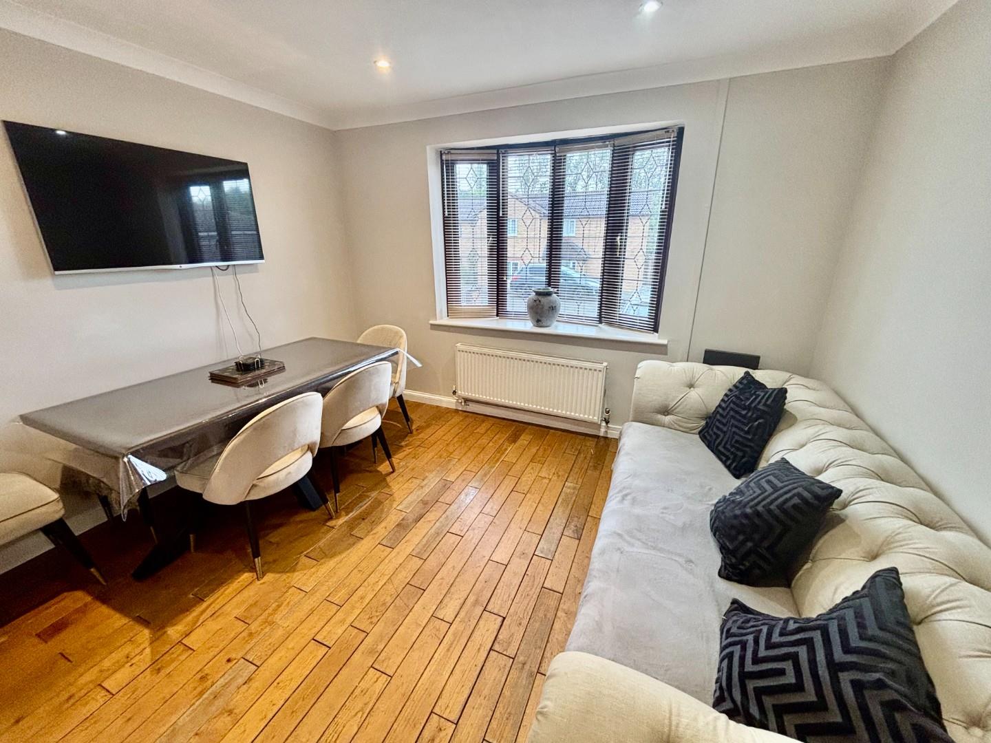 Russet Drive, Little Billing