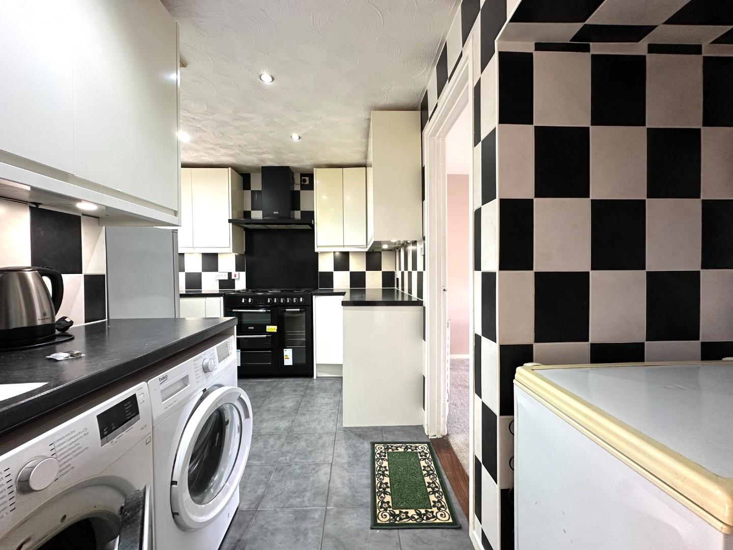 Great Holme Court, Thorplands