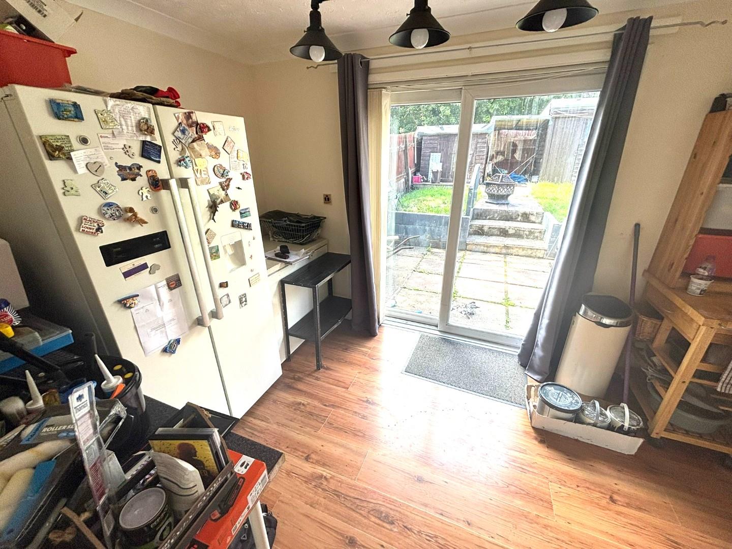 Holmecross Road, Thorplands