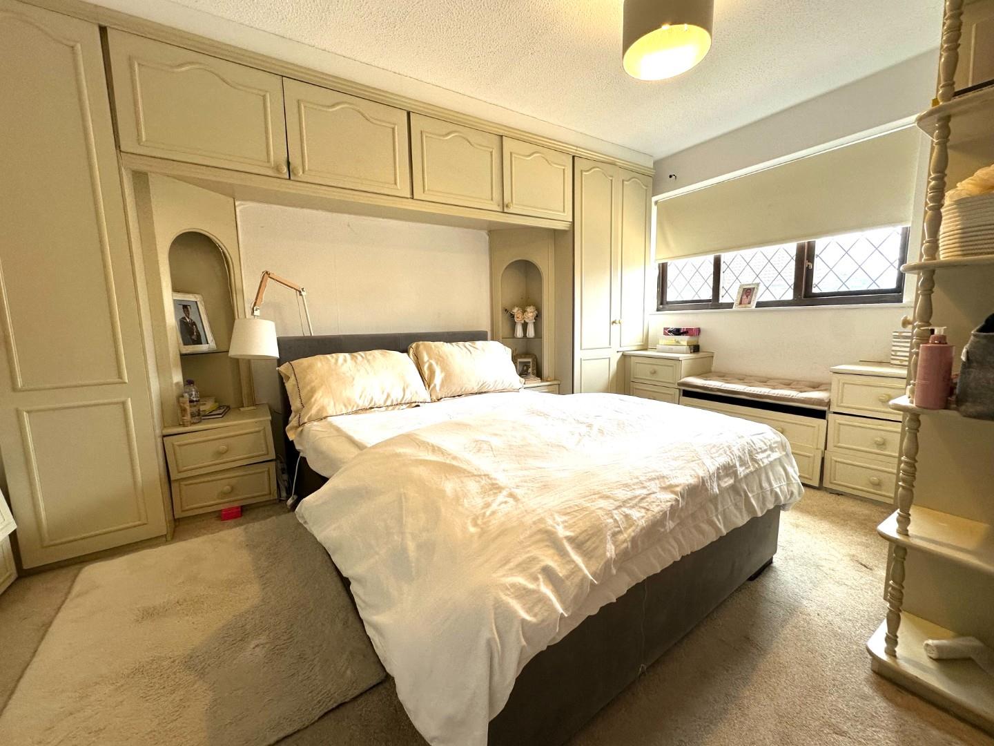 Parkside, Ecton Brook