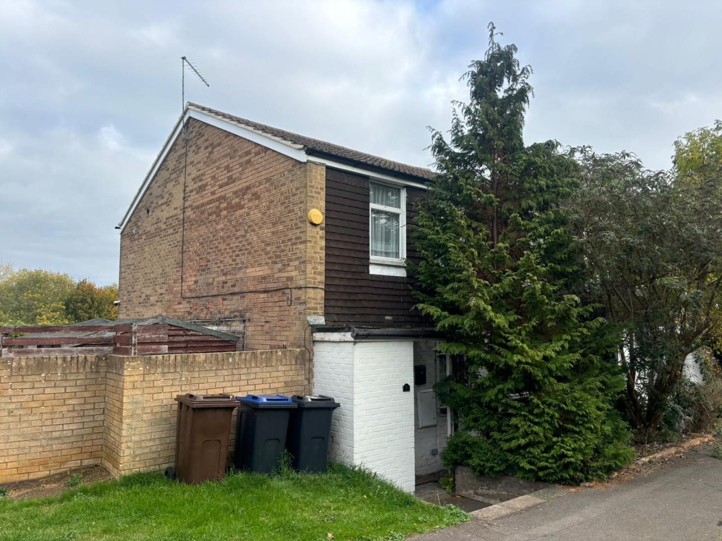 Smyth Court, Lumbertubs