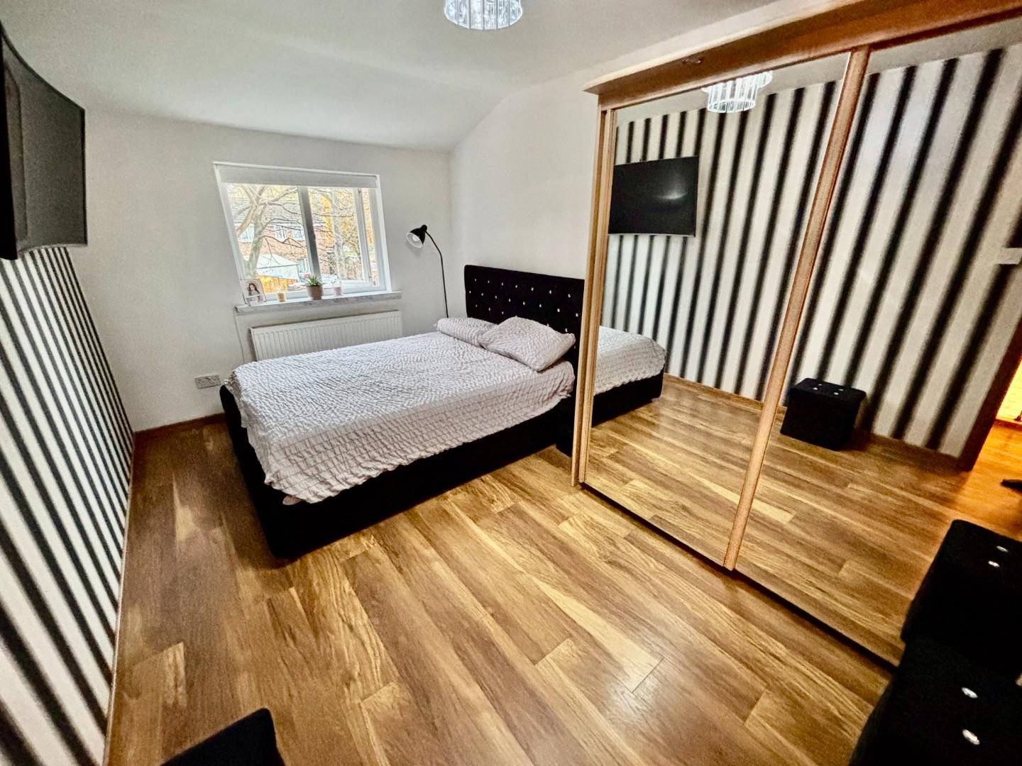 Middlemarch, Woodfields