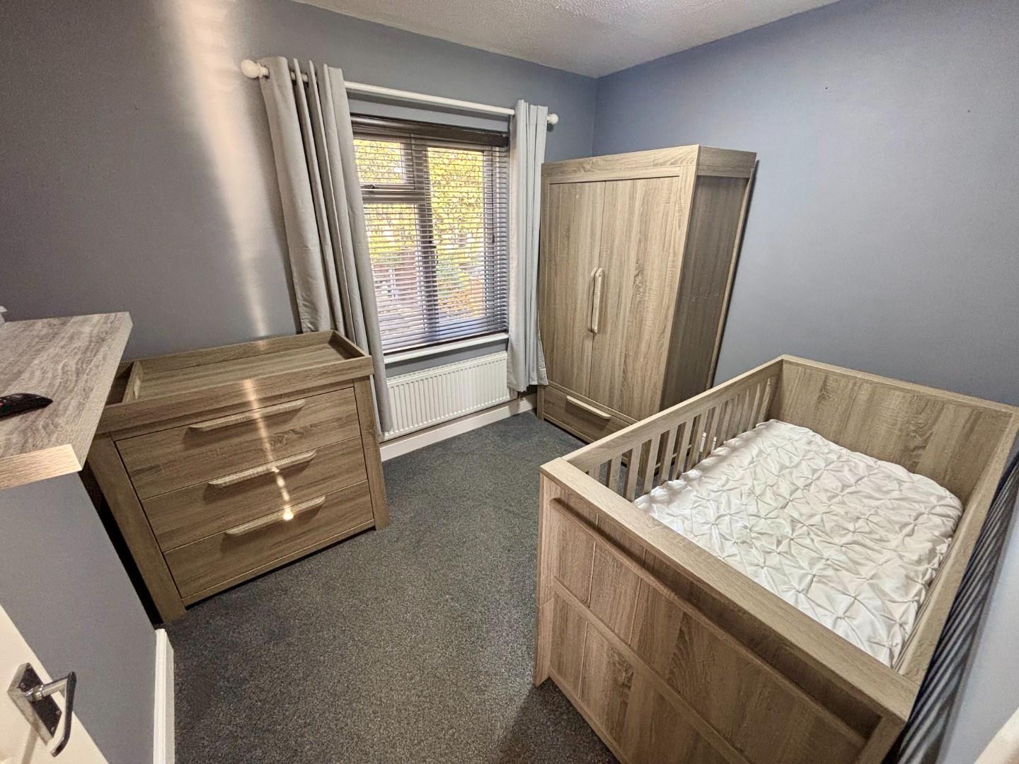 Ecton Park Road, Ecton Brook