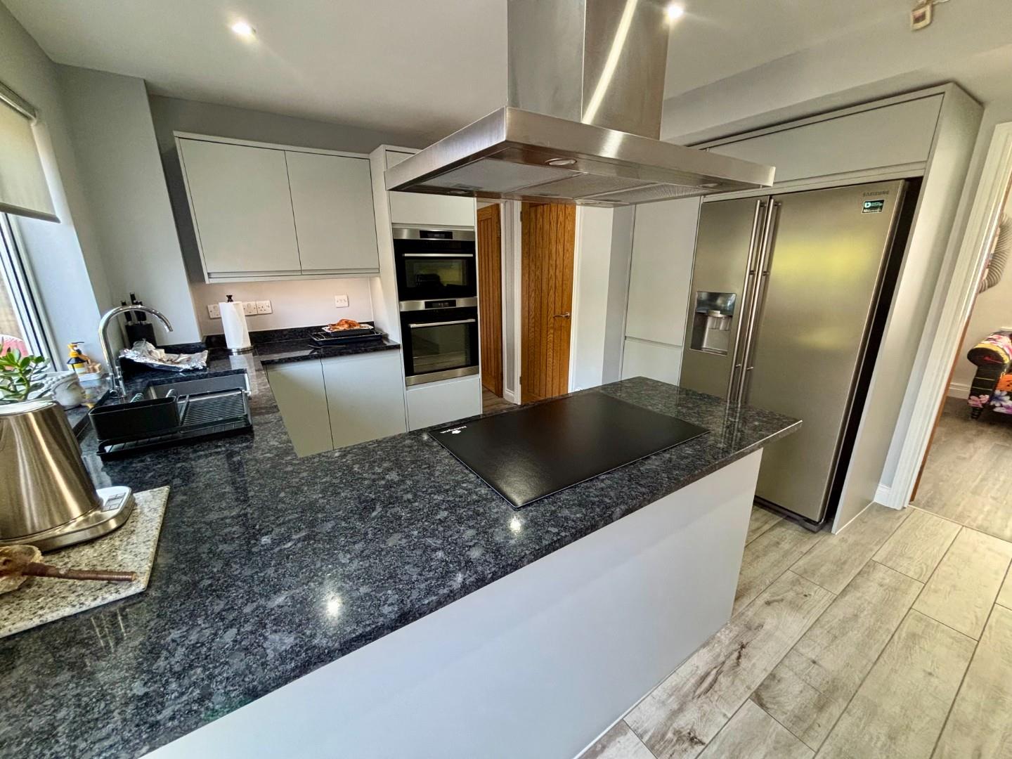 Mapperley Drive, Wakes Meadow