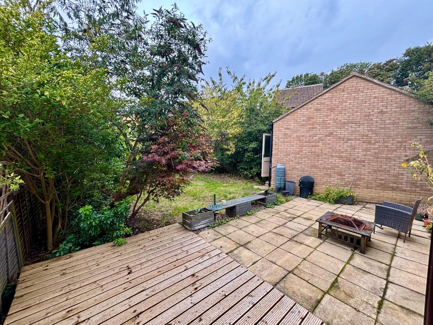 Ecton Park Road, Ecton Brook