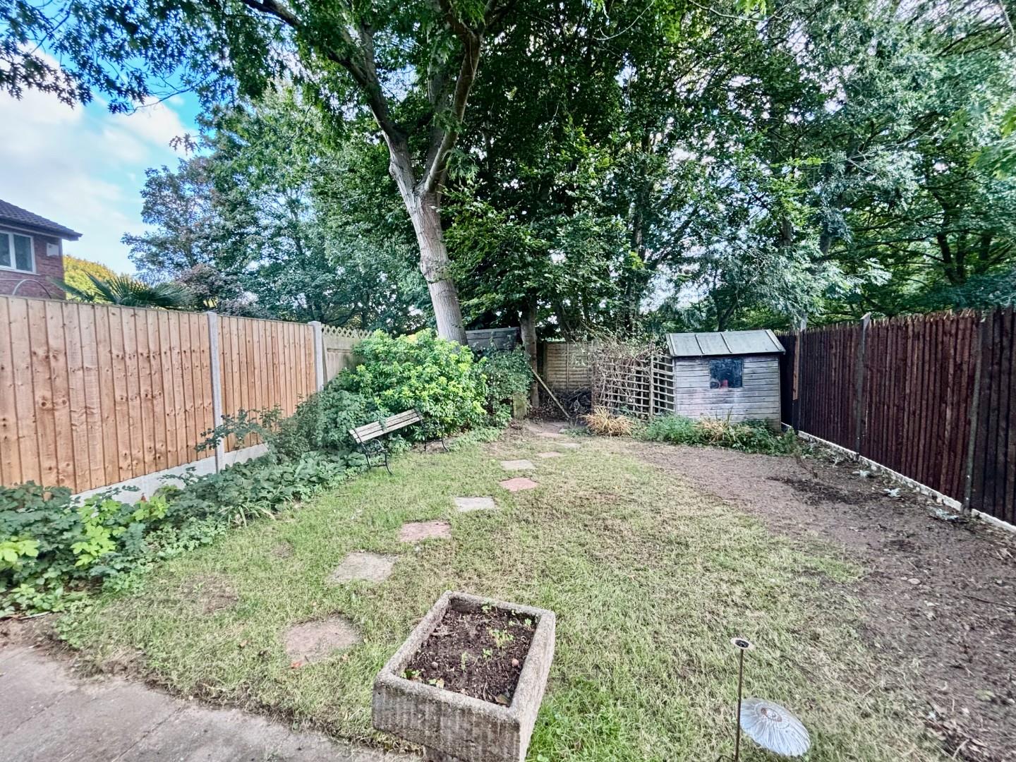 Wysall Road, The Glades