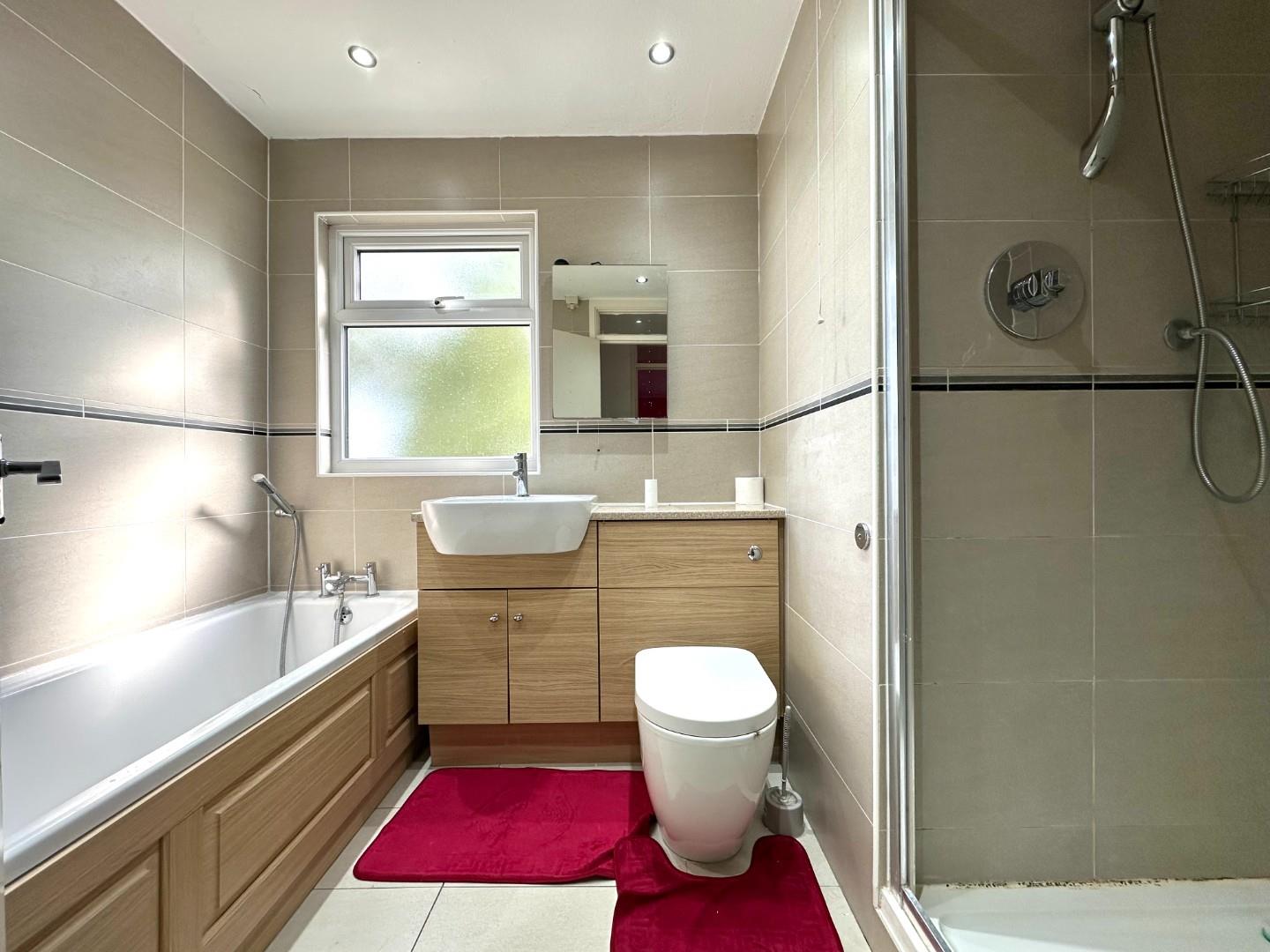 Great Holme Court, Thorplands