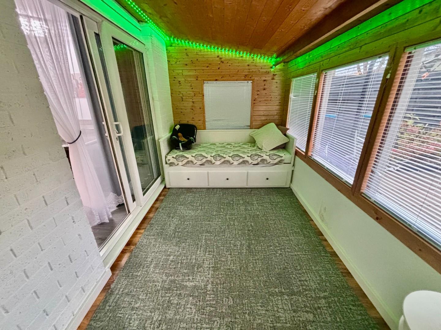 Faramir Place, Overstone Lodge