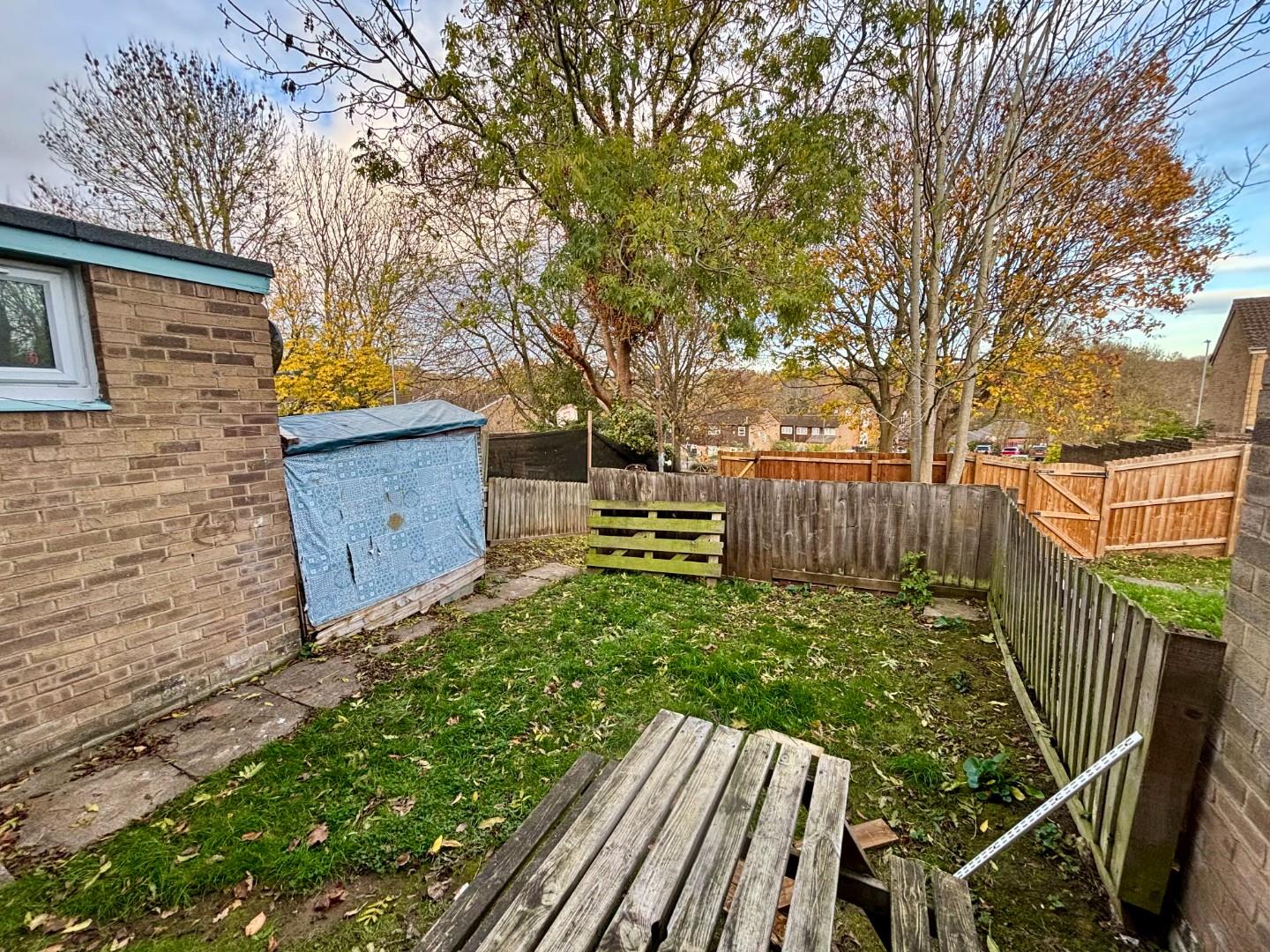 Swain Court, Lumbertubs