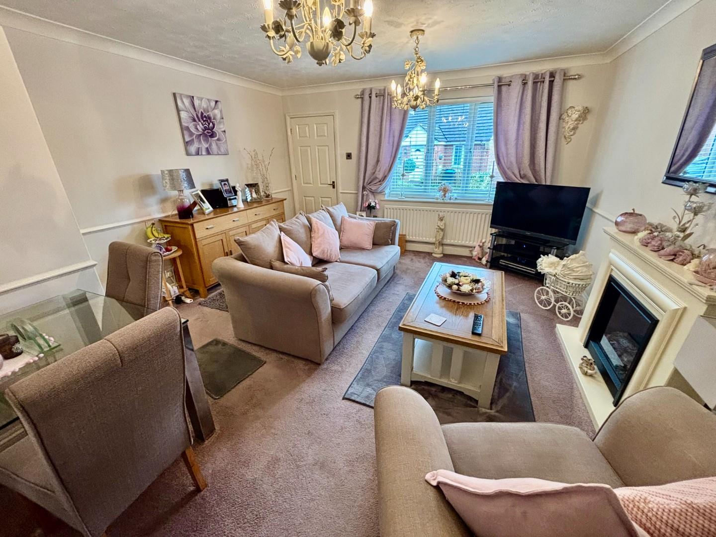 Lismore Close, Great Billing