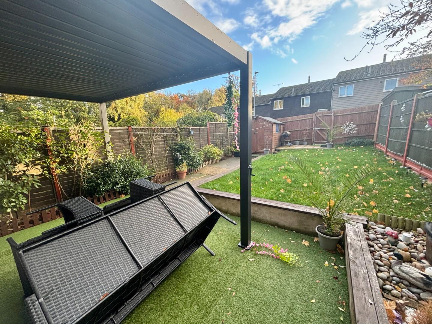 Sidebrook Court, Thorplands