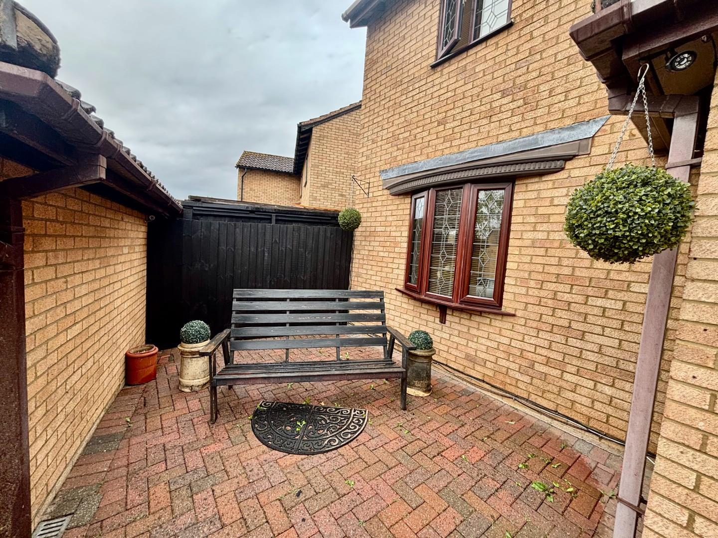 Russet Drive, Little Billing