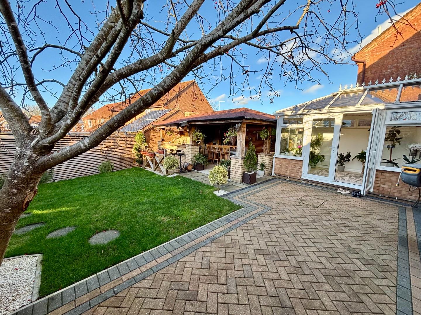 Farmhill Road, Southfields