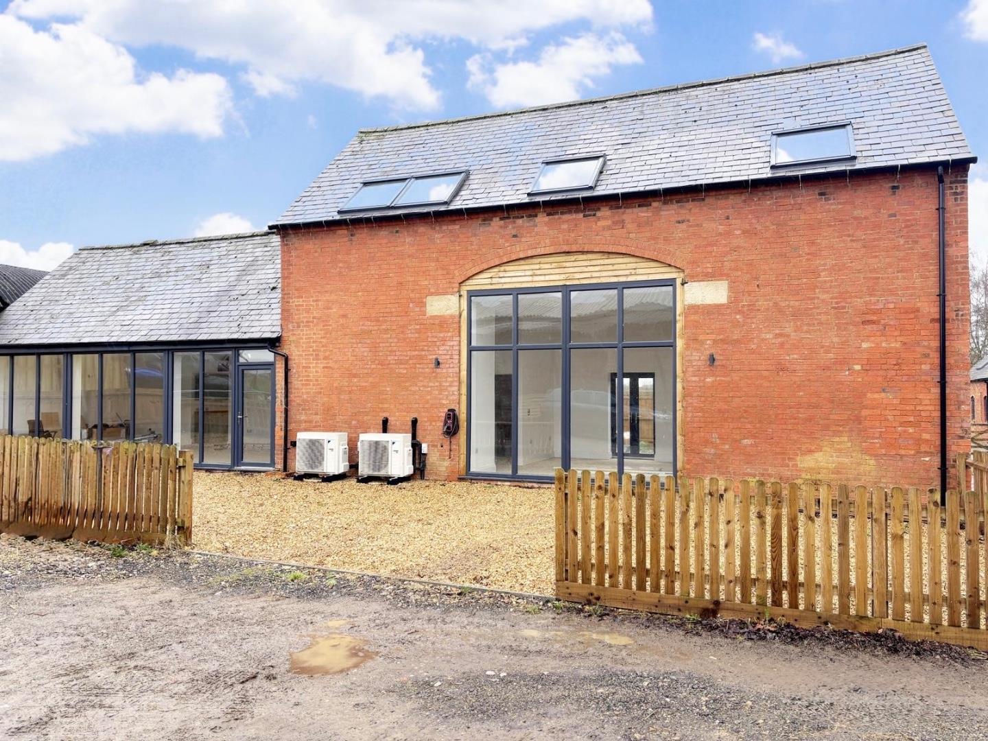 Welford Road, Naseby