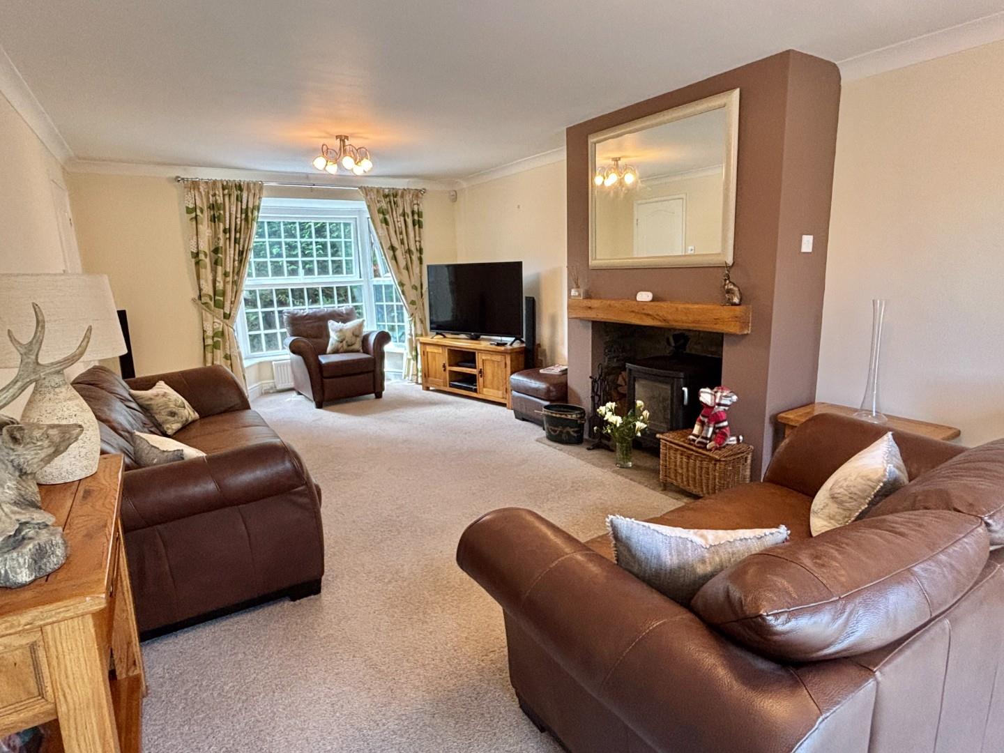 High Street, Brixworth