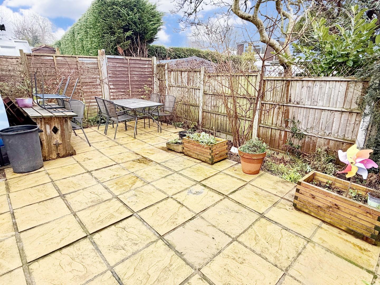 Scott Close, Ravensthorpe