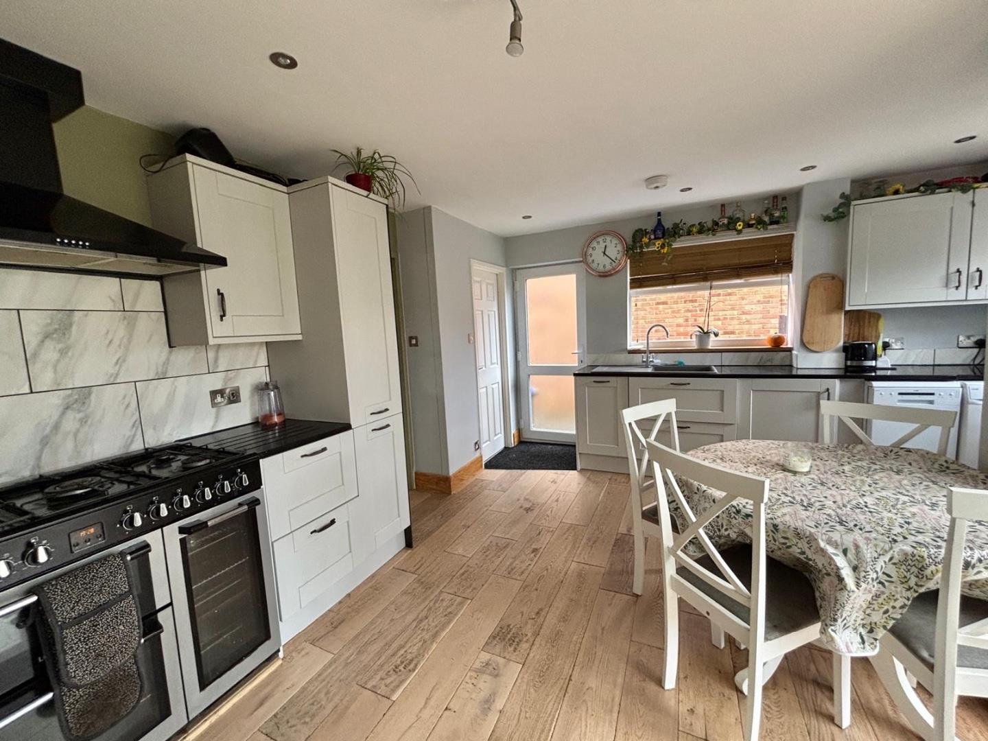 The Knoll, Brixworth