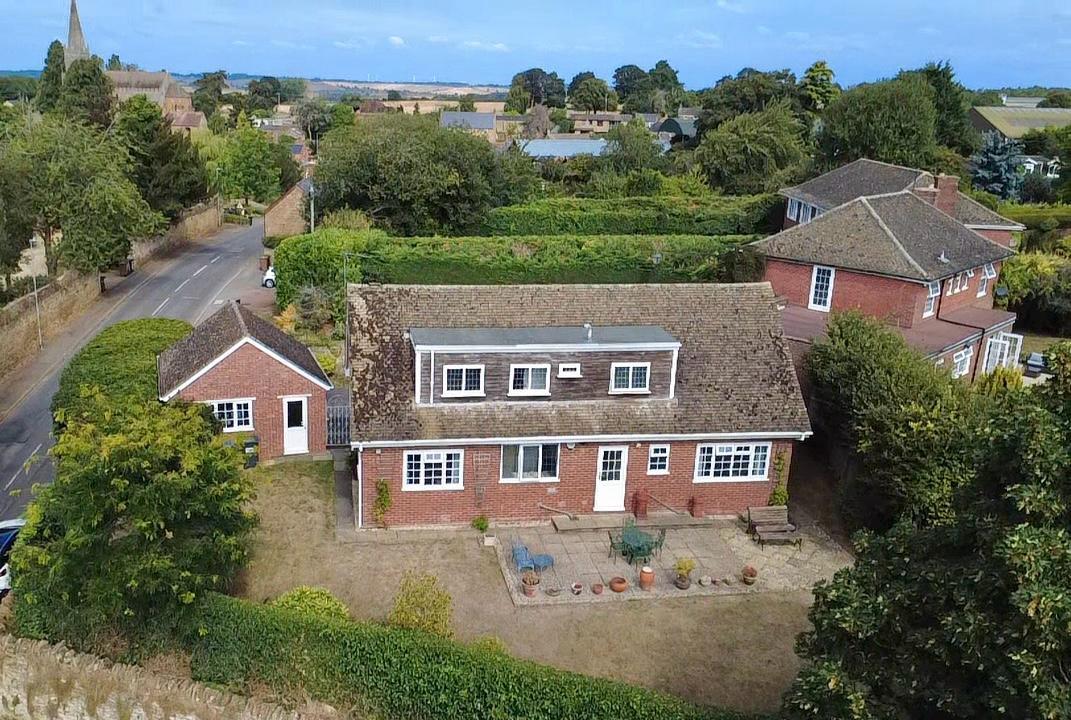 High Street, Brixworth