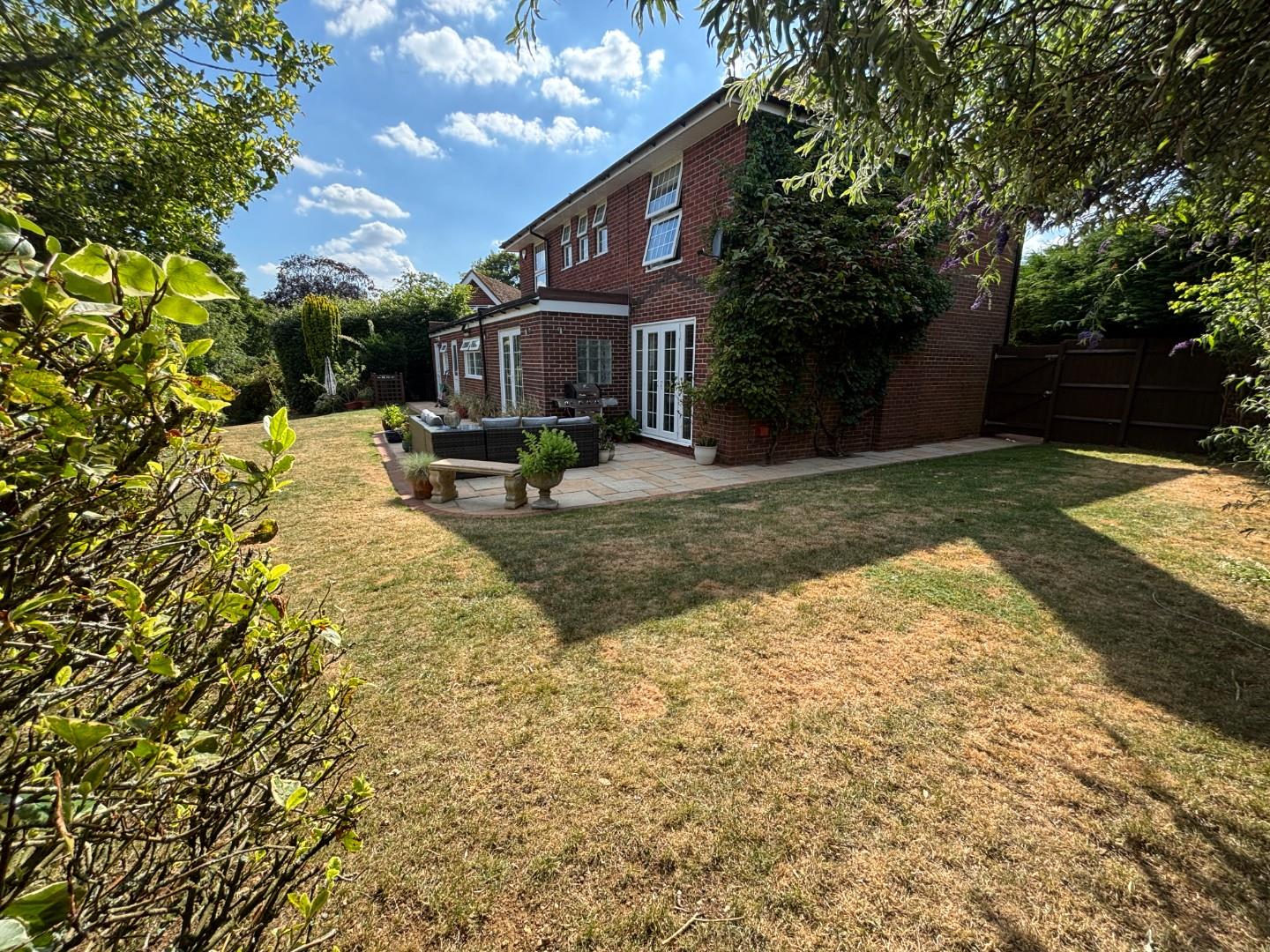 High Street, Brixworth