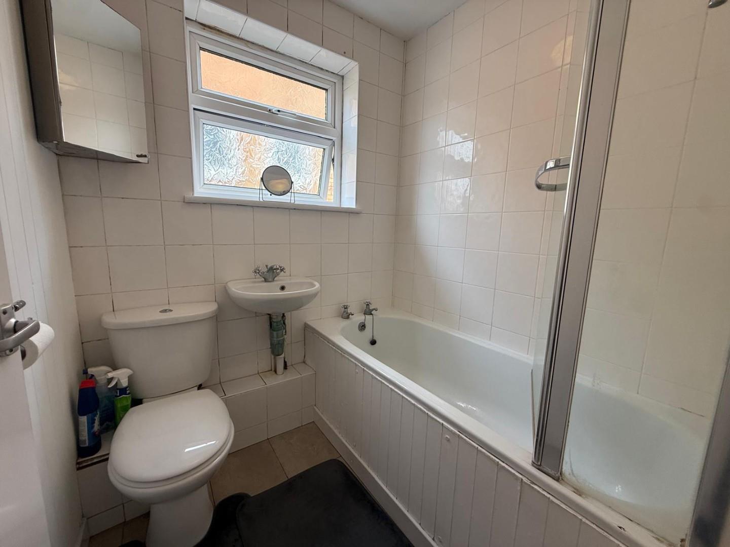 Conifer Rise, Westone