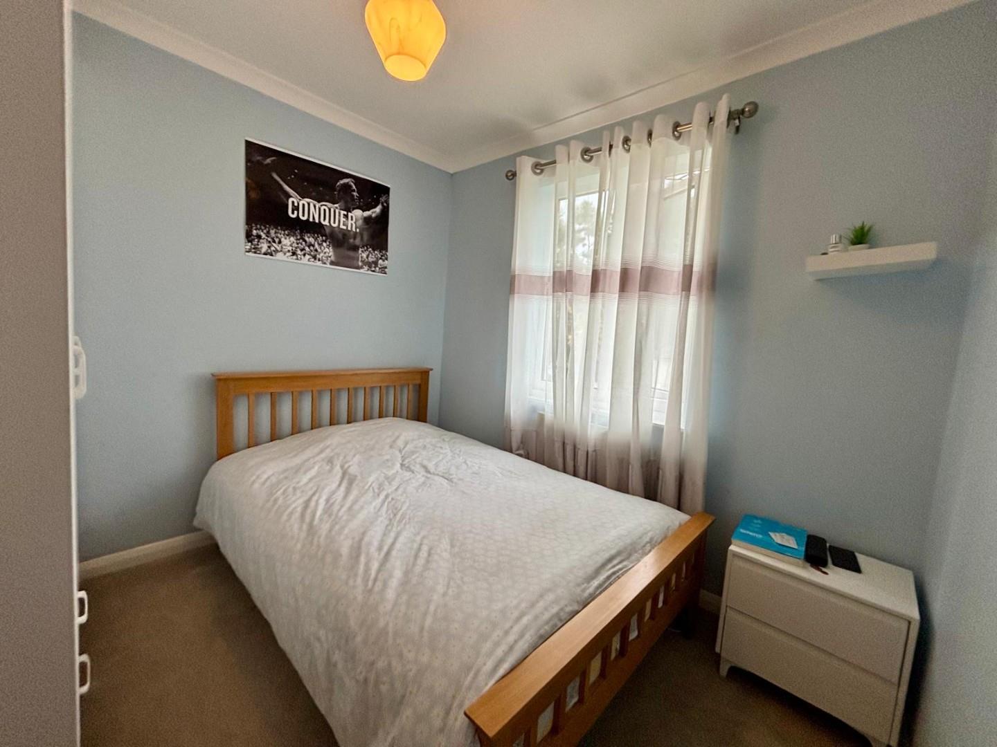 Lindsay Avenue, Abington