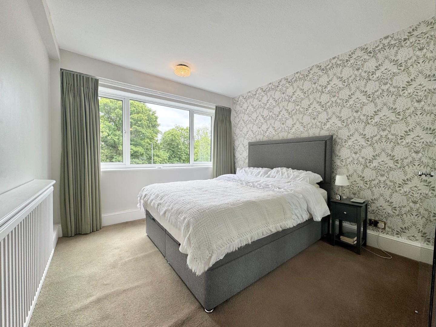 Wellingborough Road, Abington