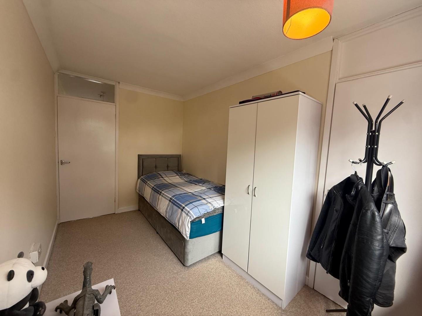 Conifer Rise, Westone