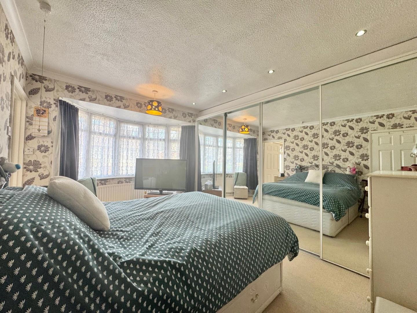 Oaklands Drive, Westone