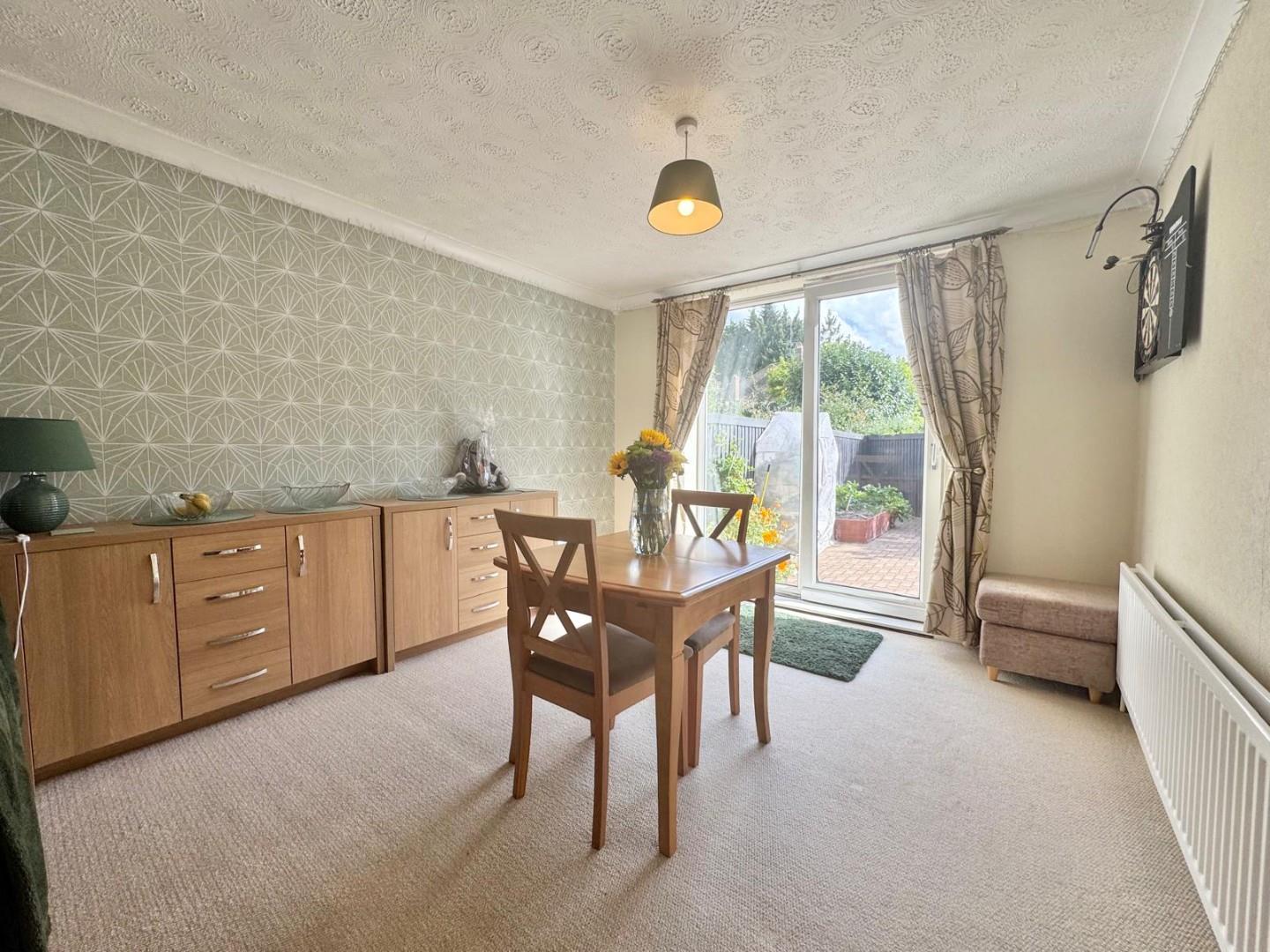 Oaklands Drive, Westone